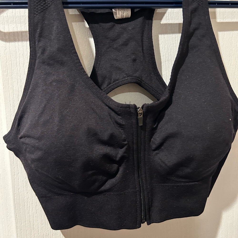 Zip Up Bra - Picture 2 of 3